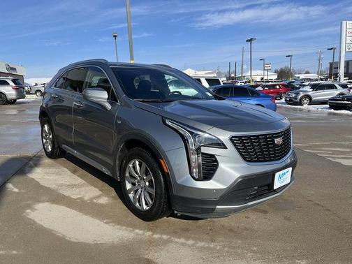 2023 Cadillac XT4 Premium Luxury
