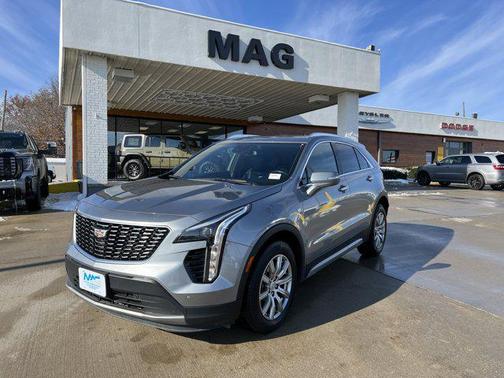2023 Cadillac XT4 Premium Luxury