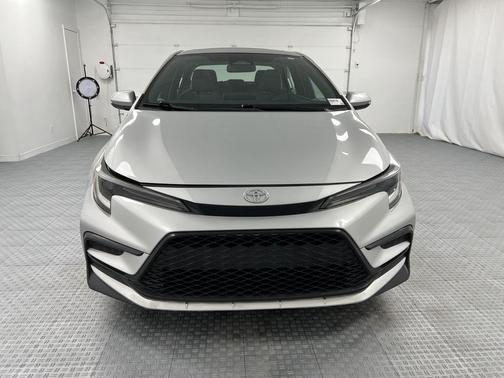 Classic Silver Metallic 2024 Toyota Corolla SE