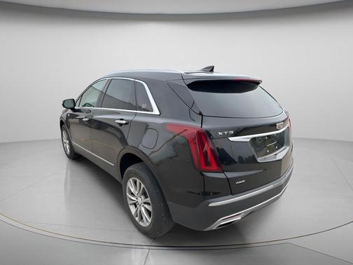 Stellar Black Metallic 2022 Cadillac XT5 Premium Luxury
