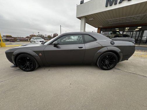 2022 Dodge Challenger R/T Scat Pack Widebody