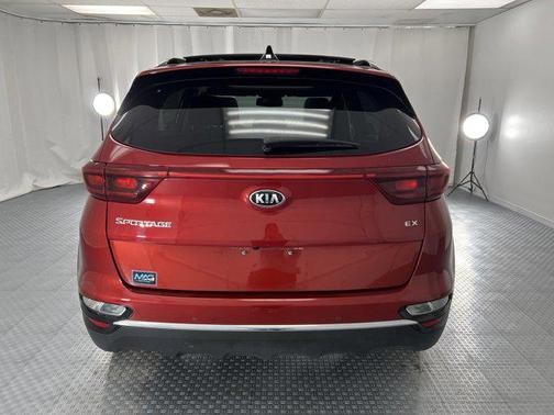 2022 Kia Sportage EX