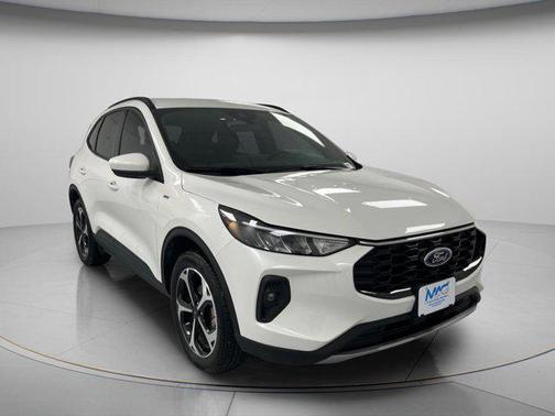 Star White Metallic Tri-Coat 2025 Ford Escape ST-Line Select