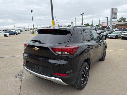 Mosaic Black Metallic 2023 Chevrolet Trailblazer LT