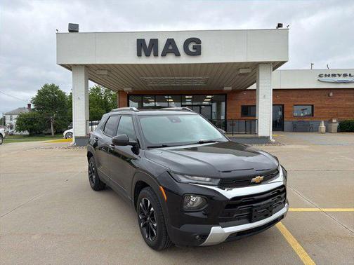 Mosaic Black Metallic 2023 Chevrolet Trailblazer LT