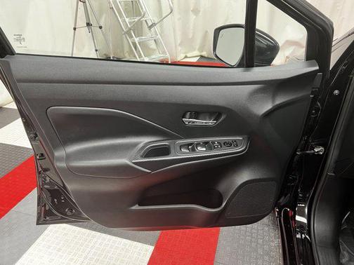 2023 Nissan Versa 1.6 SV