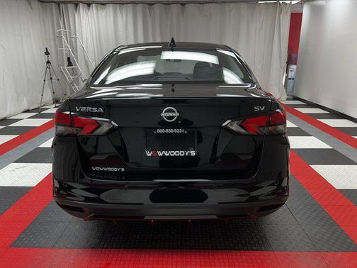 2023 Nissan Versa 1.6 SV