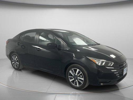 2023 Nissan Versa 1.6 SV
