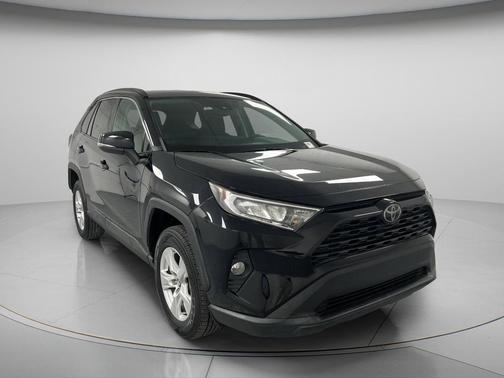 Midnight Black Metallic 2021 Toyota RAV4 XLE
