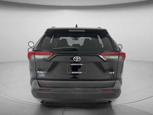 Midnight Black Metallic 2021 Toyota RAV4 XLE