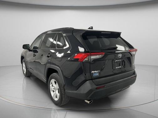 Midnight Black Metallic 2021 Toyota RAV4 XLE