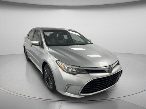 Celestial Silver Metallic 2018 Toyota Avalon Touring