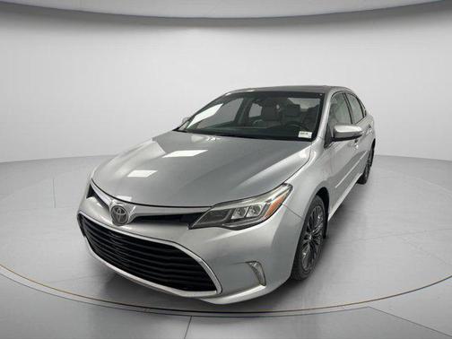 Celestial Silver Metallic 2018 Toyota Avalon Touring