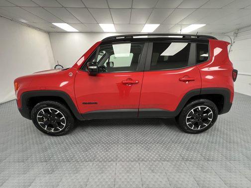 2023 Jeep Renegade Trailhawk