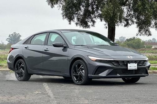 2026 Hyundai ELANTRA HEV SEL Sport