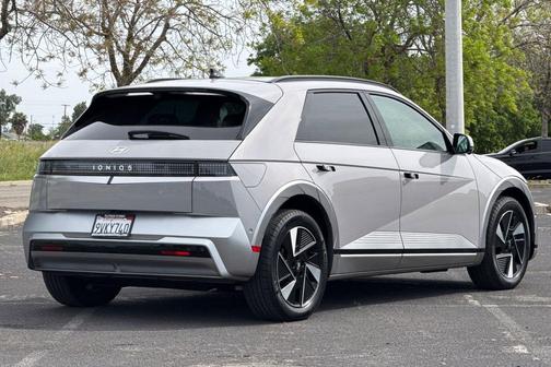 2025 Hyundai IONIQ 5 Limited