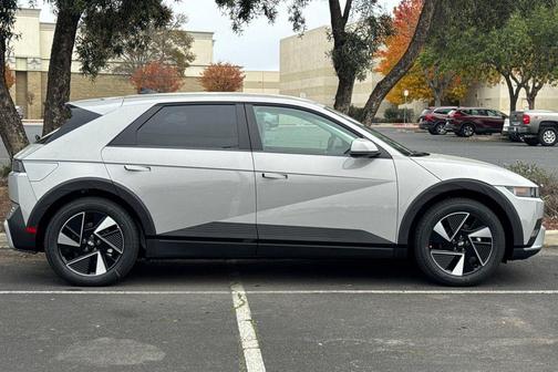 2026 Hyundai IONIQ 5 SEL