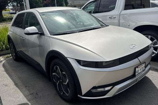 Gravity Gold (Matte Gold) 2023 Hyundai IONIQ 5 SEL