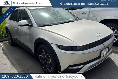 Gravity Gold (Matte Gold) 2023 Hyundai IONIQ 5 SEL