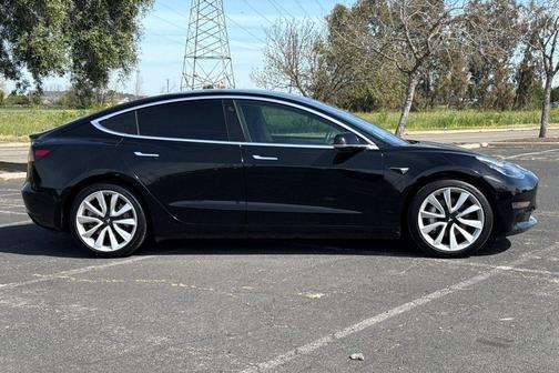 2020 Tesla Model 3 Standard Range Plus