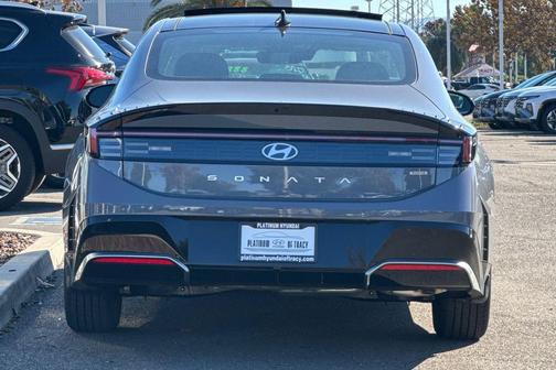 2026 Hyundai SONATA Hybrid SE