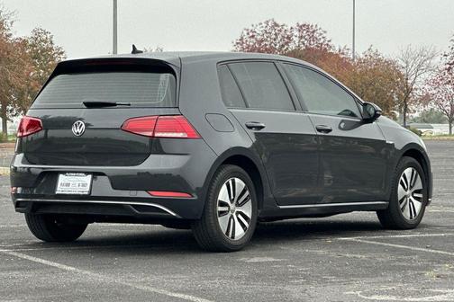 2019 Volkswagen e-Golf SE
