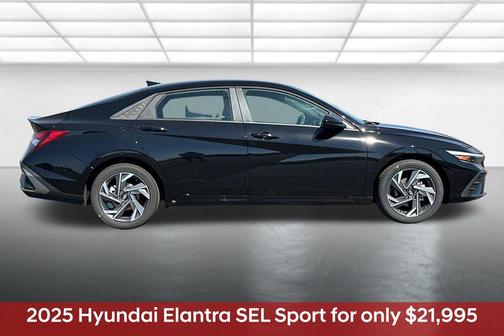 2025 Hyundai ELANTRA Sport