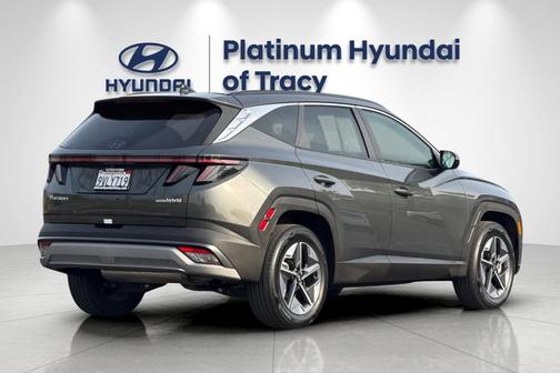 Amazon Gray 2025 Hyundai TUCSON Hybrid SEL Convenience