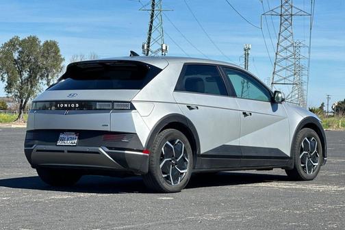 2023 Hyundai IONIQ 5 SEL