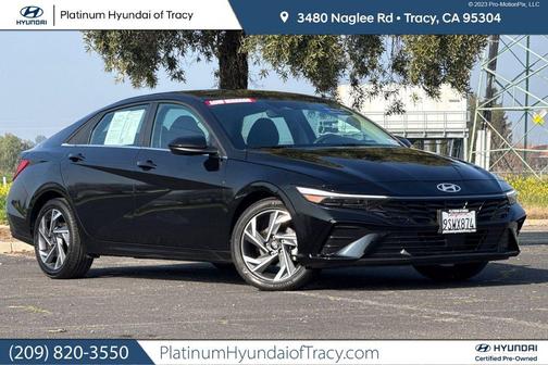 2025 Hyundai ELANTRA SEL