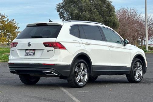 2020 Volkswagen Tiguan 2.0T SEL