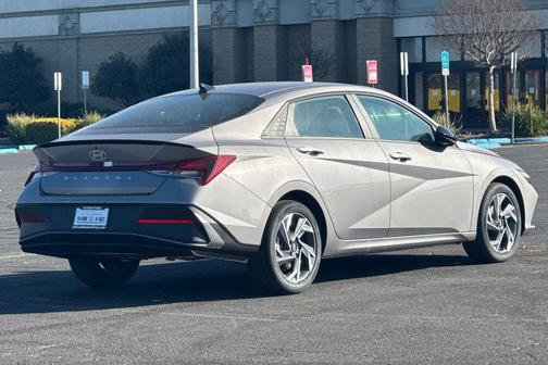 2025 Hyundai ELANTRA Sport