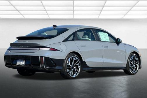 2023 Hyundai IONIQ 6 SEL