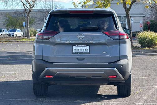 2022 Nissan Rogue SL