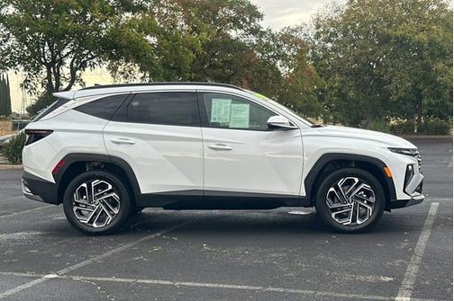 2025 Hyundai TUCSON Hybrid Limited