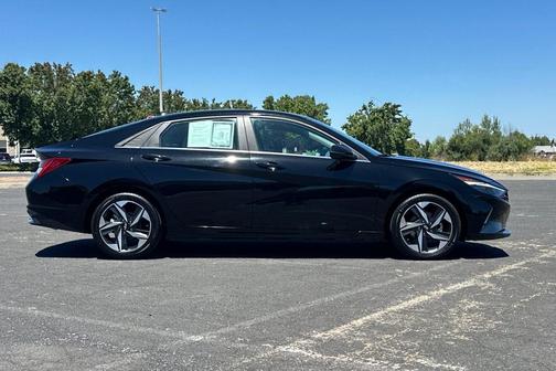 Black 2023 Hyundai ELANTRA HEV Limited