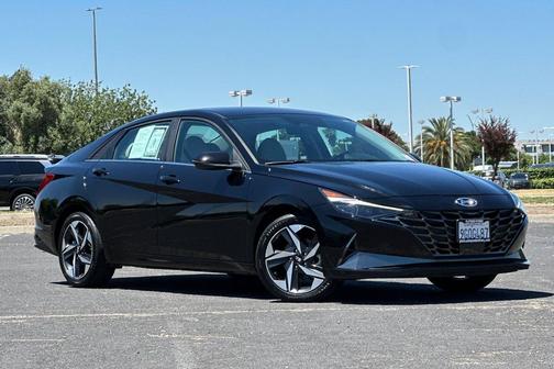 Black 2023 Hyundai ELANTRA HEV Limited