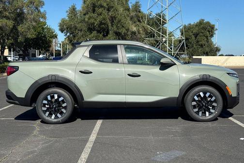 2026 Hyundai SANTA CRUZ SEL Activity