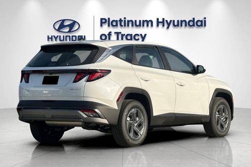 Creamy White Pearl 2026 Hyundai TUCSON Hybrid Blue SE