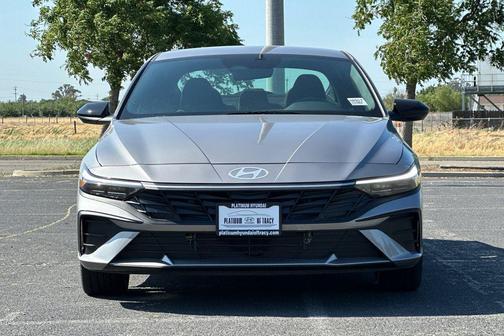 2025 Hyundai ELANTRA HEV SEL Sport