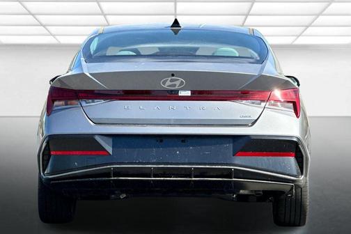 2025 Hyundai ELANTRA HEV Limited