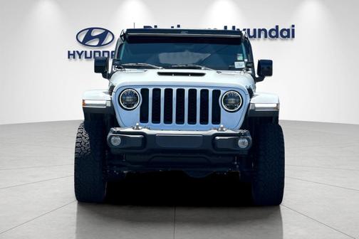 Bright White Clearcoat 2023 Jeep Wrangler Rubicon 392