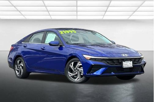 2024 Hyundai ELANTRA SEL