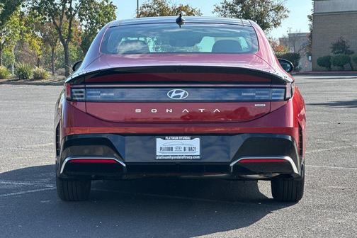 2025 Hyundai SONATA Hybrid Limited