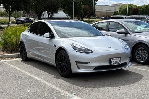 Silver Metallic 2018 Tesla Model 3 Long Range