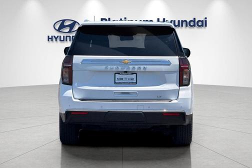 Summit White 2023 Chevrolet Suburban LT