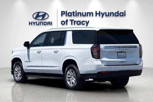 Summit White 2023 Chevrolet Suburban LT