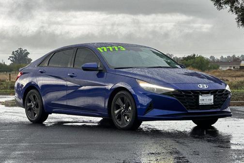 2021 Hyundai ELANTRA SEL