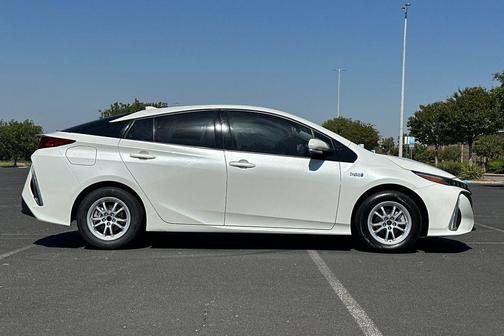 2019 Toyota Prius Prime Plus