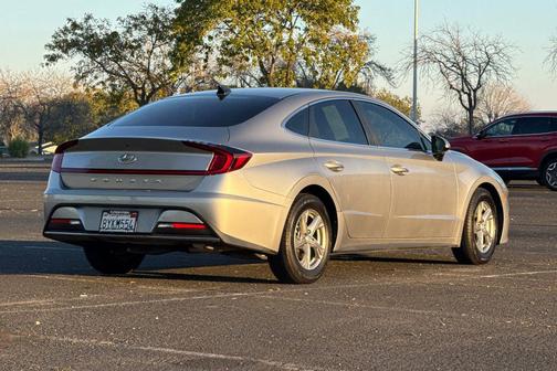 2021 Hyundai SONATA SE